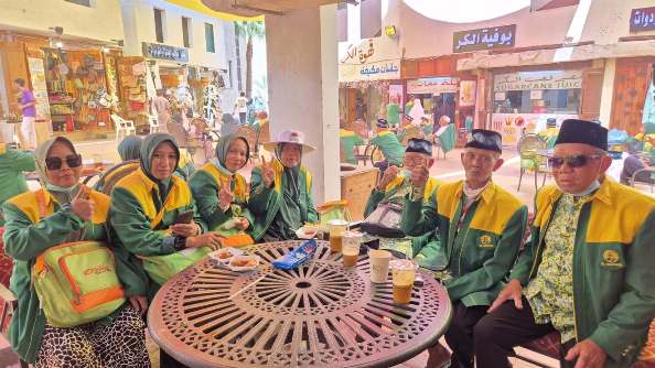 HAJI REGULER 2024 KLOTER 65 & 66 - Foto 140