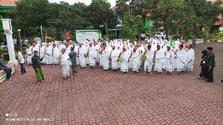 HAJI REGULER 2025 KLOTER 12 - Foto 488